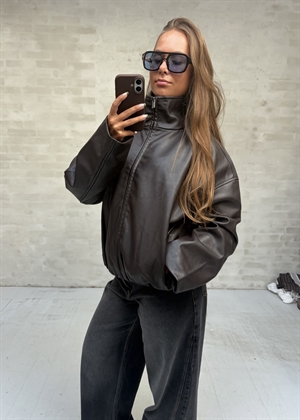 Liva ls bomber jakke Seal Brown Object 